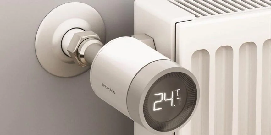 Comment fonctionnent le thermostat intelligent et les vannes intelligentes et combien vous économisez sur votre facture 3 Les vannes thermostatiques intelligentes sont appliquées directement sur les radiateurs