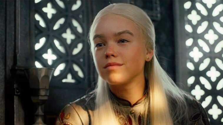 Milly Alcock, Rhaenyra dans House of the Dragon, dit au revoir avec des photos amusantes avec le casting 1 Milly Alcock, Rhaenyra Dans House Of The Dragon, Dit Au