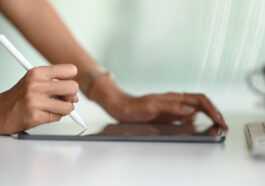 Stylet tablette main