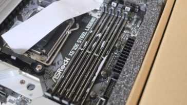 Asrock vous enverra une carte mère de remplacement si vous ne parvenez pas à retirer les stickers de vos sockets DIMM 5 Asrock Vous Enverra Une Carte Mère De Remplacement Si Vous