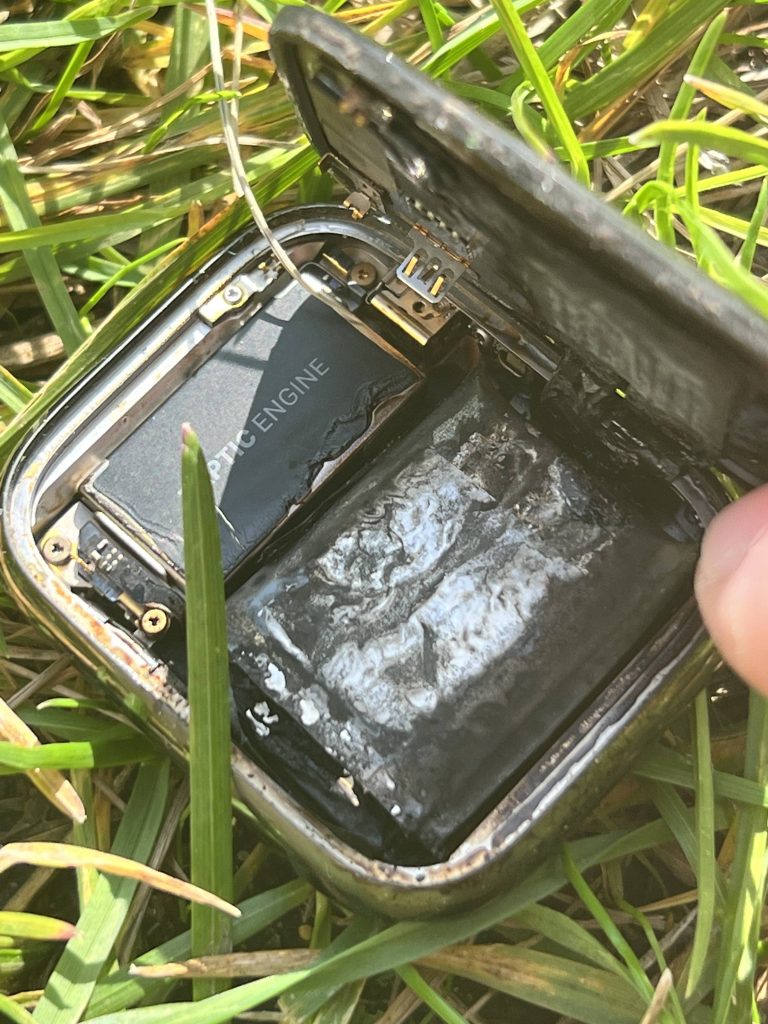 Apple Watch overheats on customer's wrist before blowing up and prompting ER visit 1665003311 273 Apple Watch surchauffe au poignet du client avant dexploser et