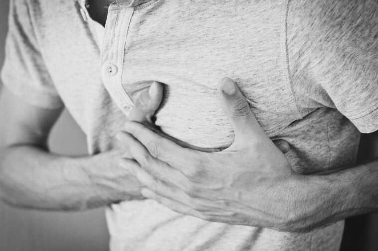 Le cancer du sein touche aussi les hommes : l'histoire de Dave, qui a découvert une grosseur sous la douche 1 Le Cancer Du Sein Touche Aussi Les Hommes : L'histoire