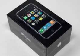 Un Iphone De 2007 A été Vendu Aux Enchères Pour