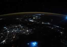 Deux Flashs Spectaculaires De Lumière Bleue Sur Terre Photographiés Depuis
