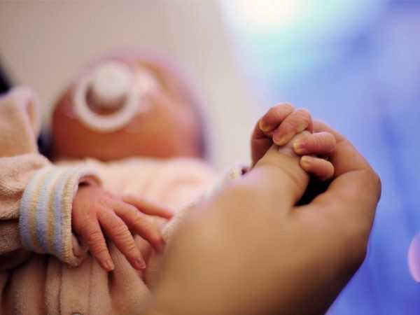Comment calmer le bébé qui pleure et le faire dormir : la méthode la plus efficace selon la science 1 Comment Calmer Le Bébé Qui Pleure Et Le Faire Dormir