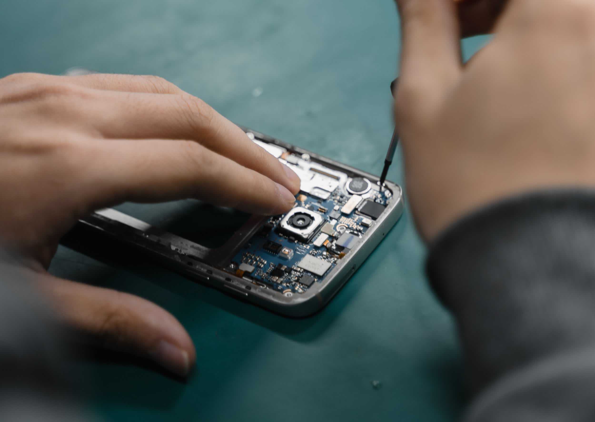 Le Mode De Maintenance De Samsung Vise à Cacher Vos