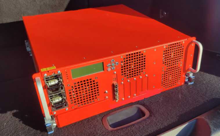 Un utilisateur de Reddit acquiert un serveur de cache Netflix déclassé et trouve 36 disques durs à l'intérieur 1 Un Utilisateur De Reddit Acquiert Un Serveur De Cache Netflix