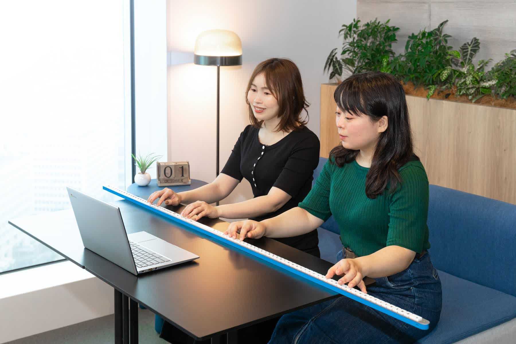 Google Japon présente un clavier Gboard multifonctionnel de cinq pieds de long 2 Google Japon presente un clavier Gboard multifonctionnel de cinq pieds