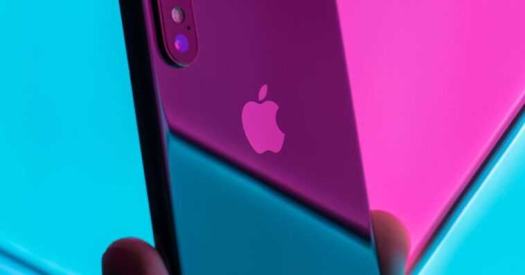 L'effondrement des smartphones se poursuivra jusqu'en 2023, selon le fournisseur d'Apple, mais les téléphones haut de gamme pourraient bien convenir 1 L'effondrement des smartphones se poursuivra jusqu'en 2023, selon le fournisseur d'Apple, mais les téléphones haut de gamme pourraient bien convenir