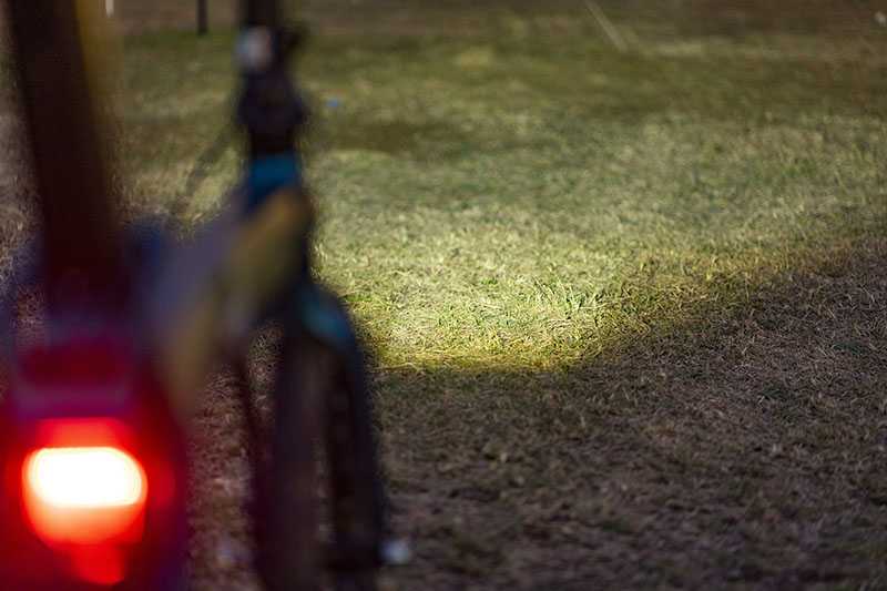 Fiido X 2022: Nouvelle version du vélo électrique pliable (nouveautés et prix cassé) 9 Fiido X 2022 Velo Electrique Pliable Led Avant