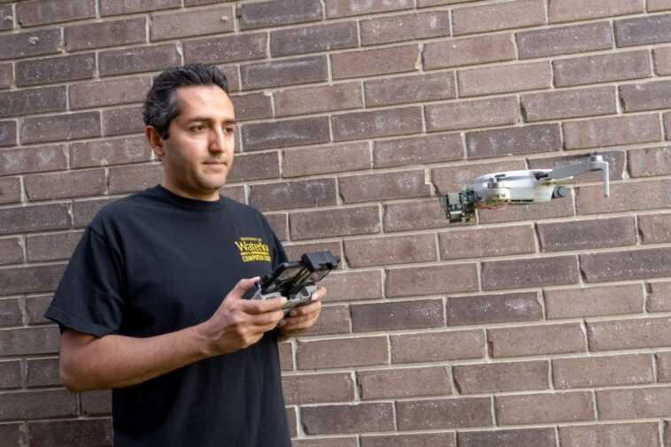 "Wi-Fi poli" une échappatoire permet aux drones modifiés de suivre les emplacements des appareils à travers les murs 1 "wi Fi Poli" Une échappatoire Permet Aux Drones Modifiés De Suivre
