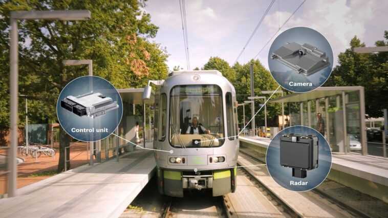 Le premier tram arrive à Turin avec un système d'aide à la conduite, aurait-il sauvé Luca Marengoni ? 1 Le Premier Tram Arrive à Turin Avec Un Système D'aide