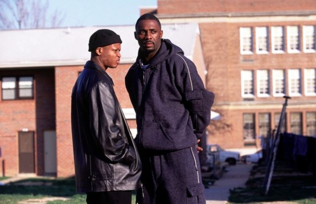 HBO fête ses 50 ans et ce sont les 10 meilleures séries de son histoire selon IMDb 3 La série Wire Ecoute des basses