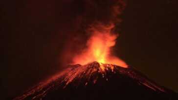 Un grand volcan sous-marin près de la fosse des Mariannes est peut-être en éruption 29 Un Grand Volcan Sous Marin Près De La Fosse Des Mariannes