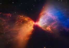 Une étoile Naissante Dessine Un Magnifique Sablier Coloré Dans L'espace