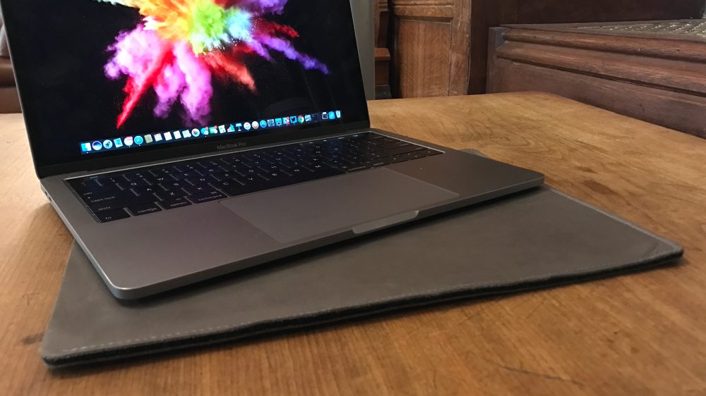 1668738072 670 Les meilleurs accessoires Mac station daccueil Thunderbolt 4 MagicBridge