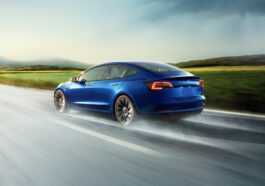 Le Troisième Rappel De Tesla Du Mois Concerne 320 000