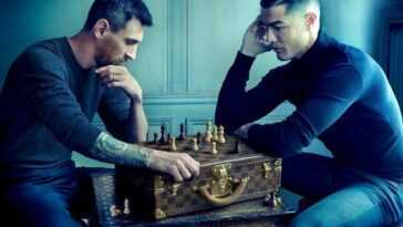 Sur La Photo Avec Ronaldo Et Messi, Les Pièces D'échecs