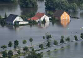 Dans le monde 3 catastrophes naturelles sur 4 causées par l'eau, déclenchées par le changement climatique 1 Dans Le Monde 3 Catastrophes Naturelles Sur 4 Causées Par