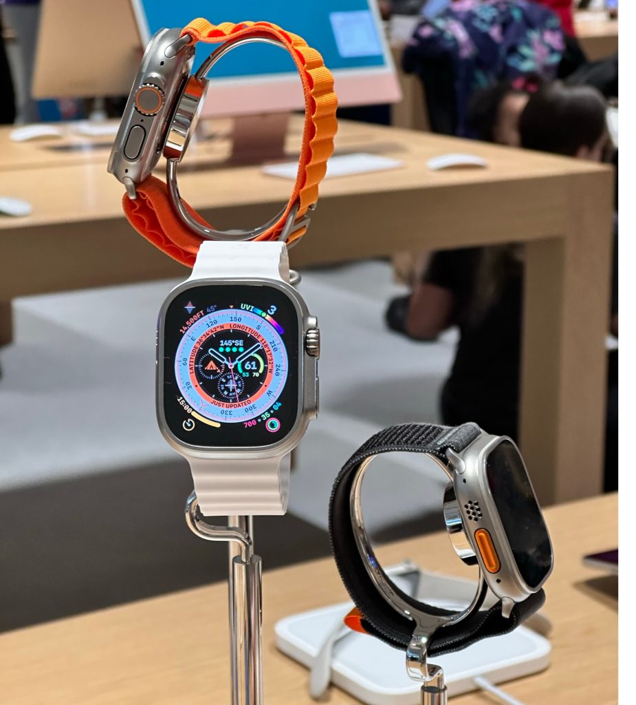 This Apple Watch Ultra band takes weeks to ship, but you can find it sooner Ce groupe Apple Watch Ultra prend des semaines a etre