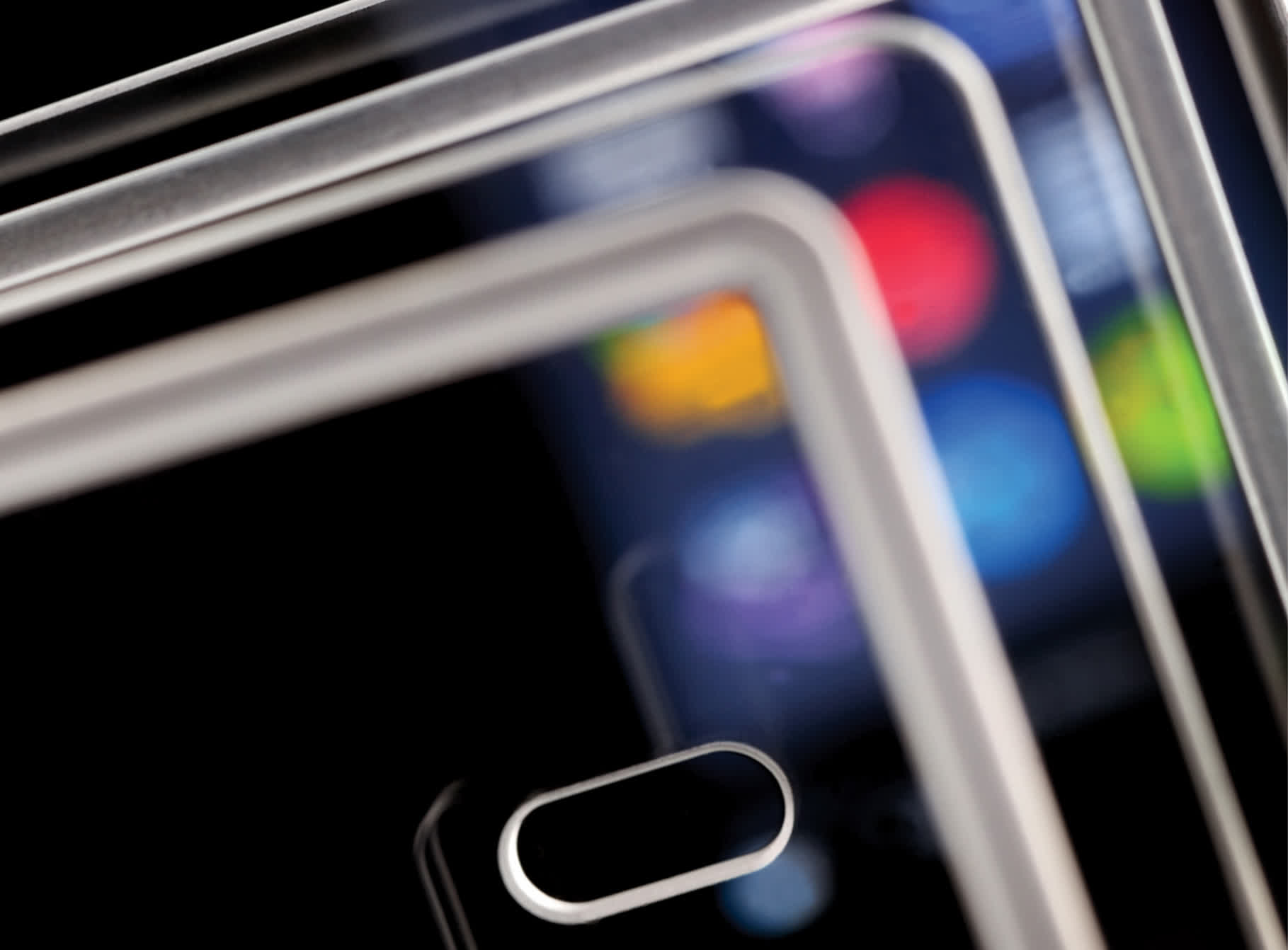 Gorilla Glass Victus 2 est conçu pour mieux résister aux chutes sur des surfaces rugueuses comme le béton 2 Gorilla Glass Victus 2 est concu pour mieux resister