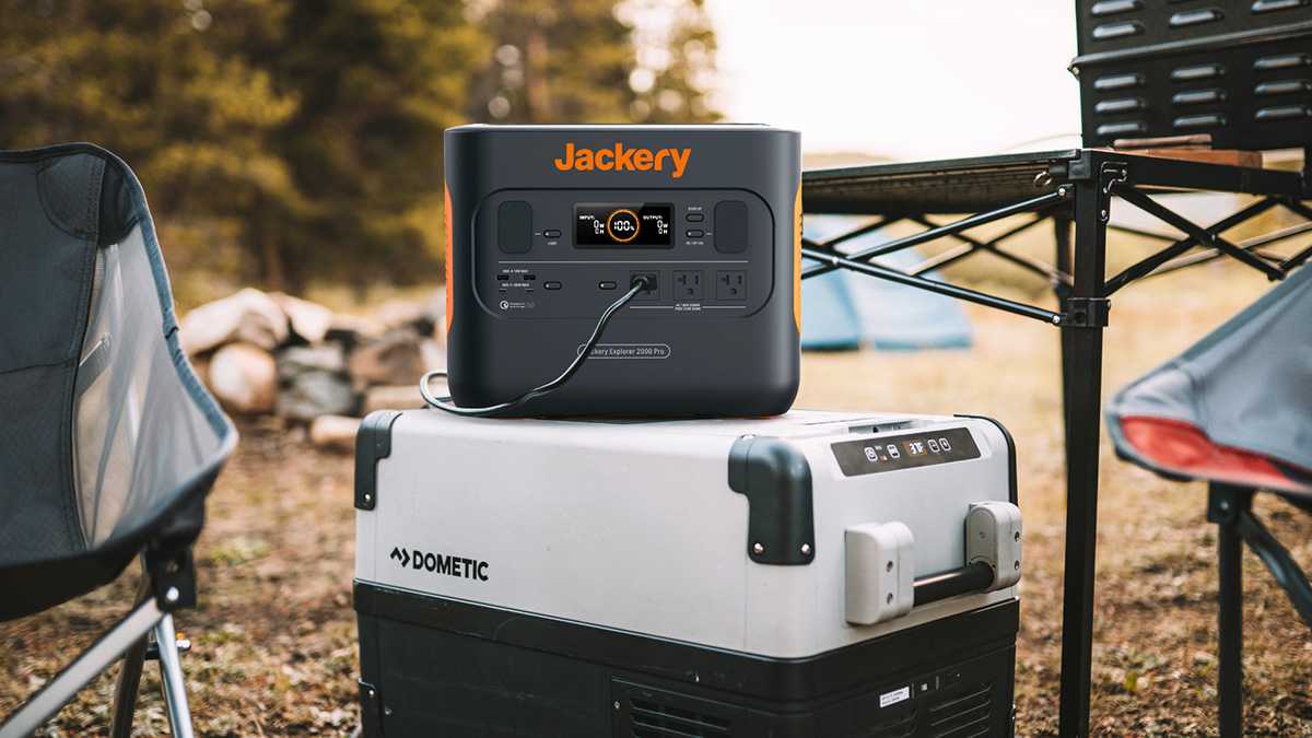 Oui, c'est le moment parfait d'opter pour une centrale électrique cet hiver 5 Jackery Explorer 2000 Pro