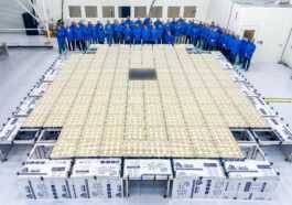 Le plus grand satellite de communications commerciales de tous les temps s'étend sur 693 pieds carrés 35 Le Plus Grand Satellite De Communications Commerciales De Tous Les
