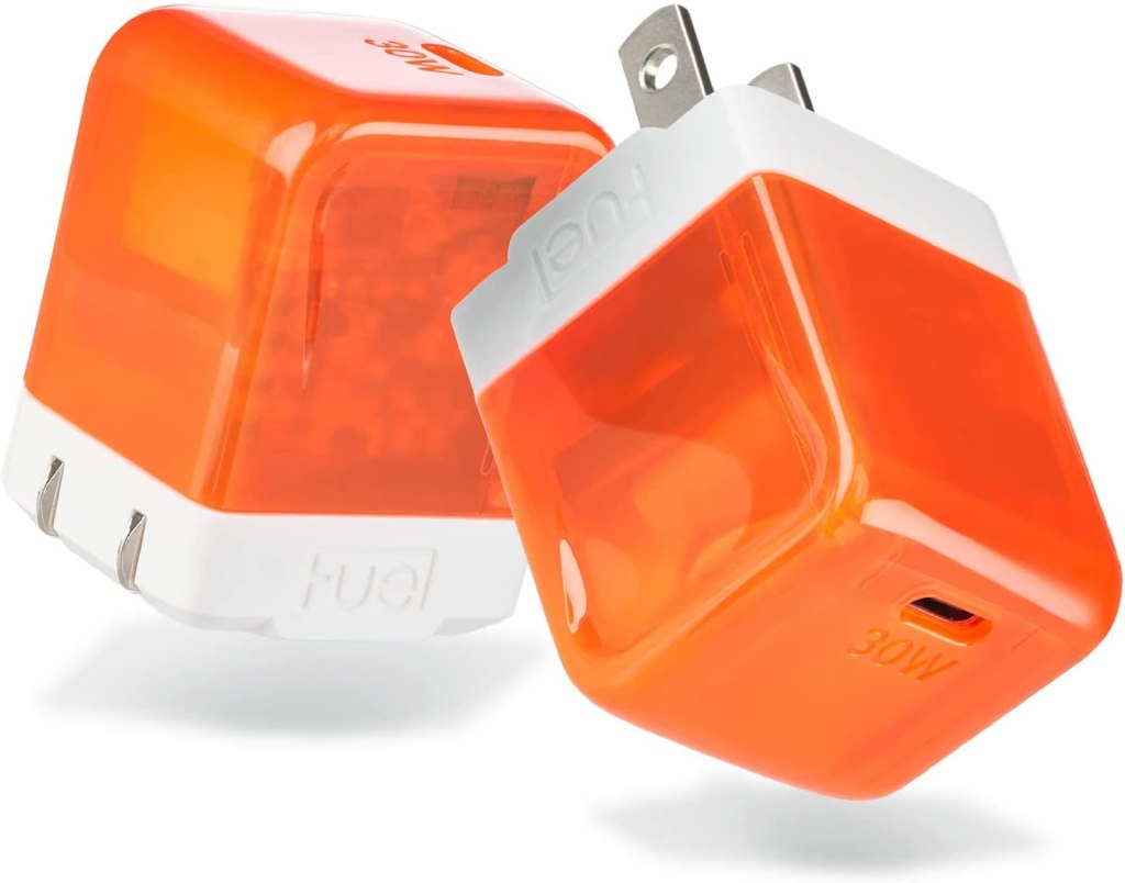 Les nouveaux chargeurs rétro USB-C 30 W de Case-Mate sont disponibles en quatre couleurs translucides inspirées de l'iMac G3 6 Les nouveaux chargeurs retro USB C 30 W de Case Mate sont