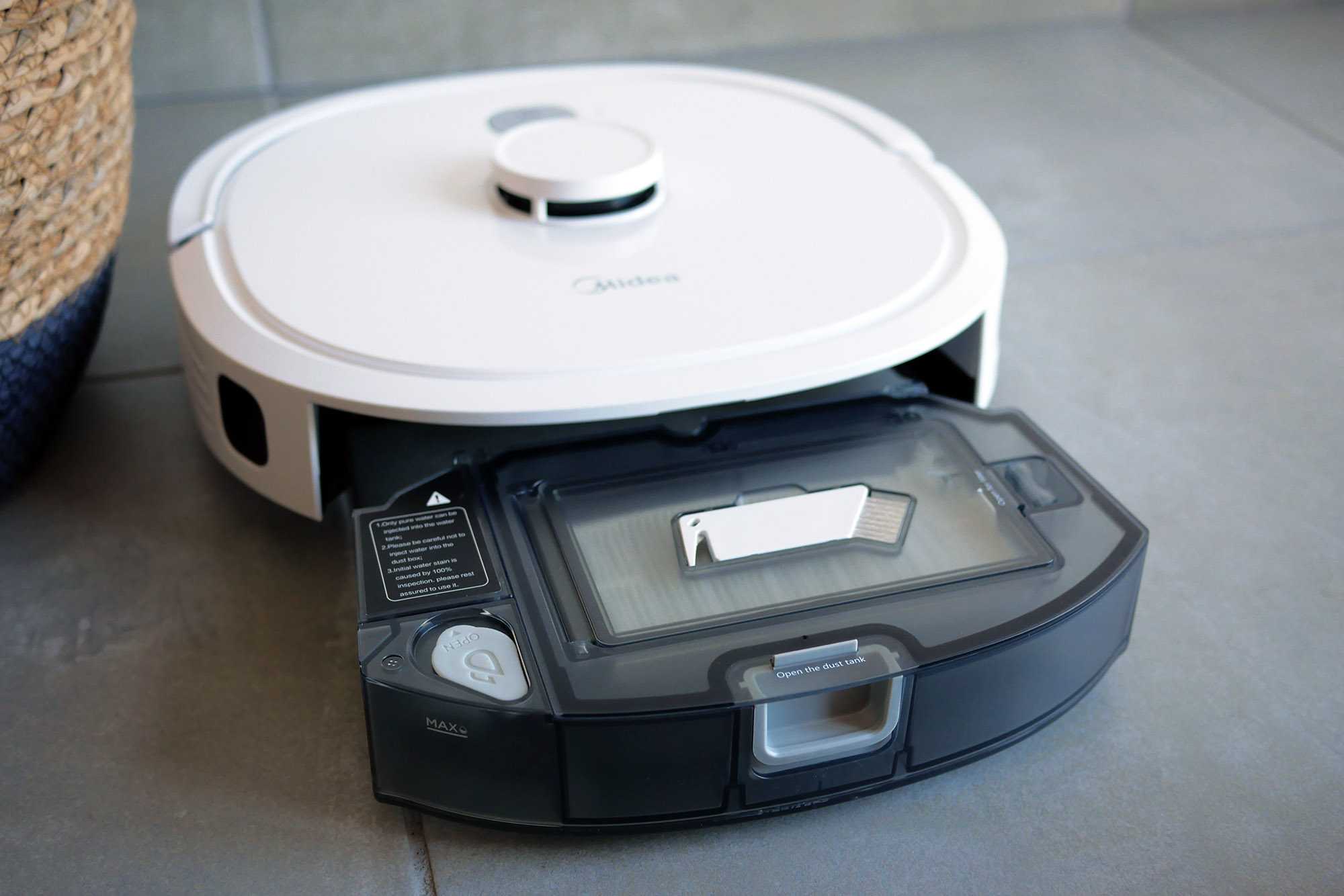 Midea M6 en TEST: Le Robot Aspirateur/Serpillère pas cher avec technologie Laser 17 Midea M6 Test Test Aspirateur Robot Serpillère Vadrouille (16)
