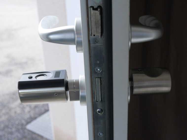 Serrures intelligentes WELOCK: Votre porte d'entrée s'ouvre par Bluetooth ou Empreinte 1 Welock Touch41 Serrure Electronique Bluetooth Rfid Nfc Empreinte Digitale Test (25)