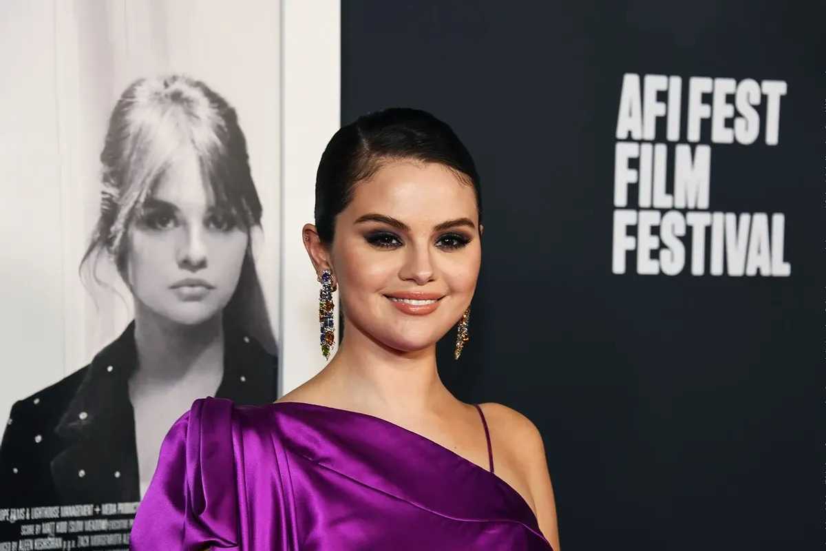 Comment regarder le documentaire de Selena Gomez 2 Selena Gomez Histoire Documentaire