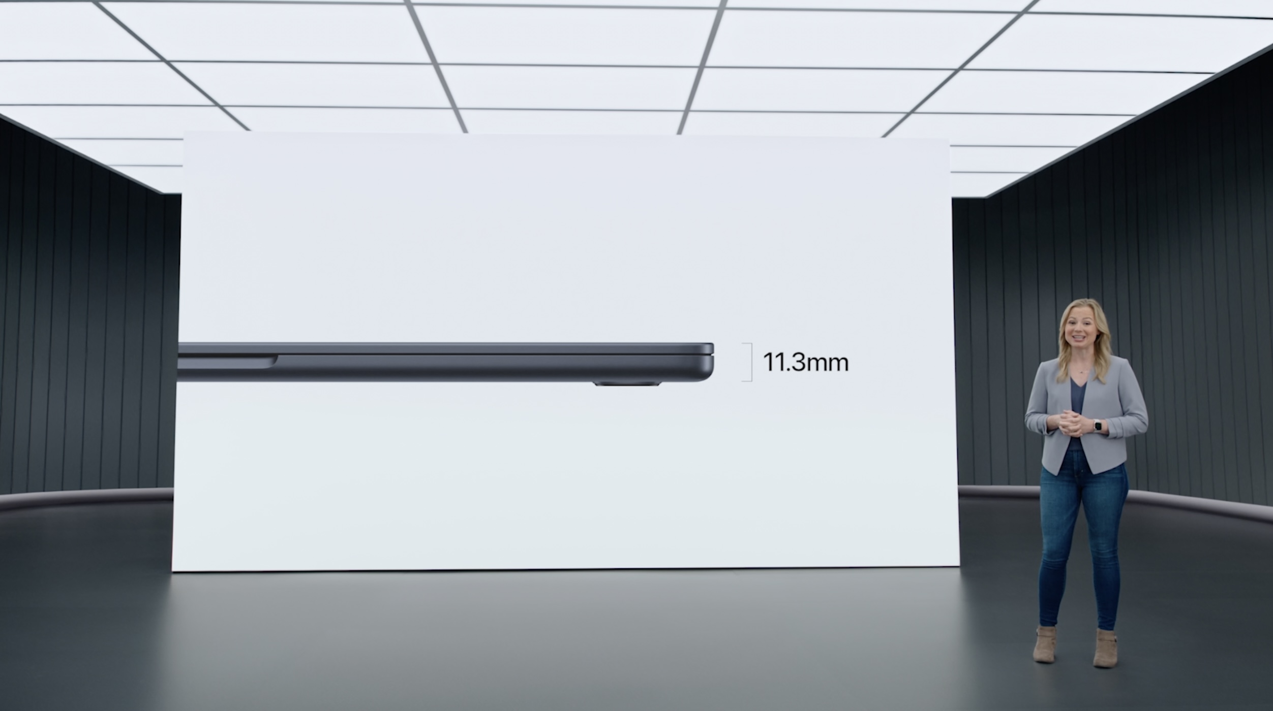 MacBook Air vs Pro : quel est le meilleur choix pour les vacances ? Épaisseur du MacBook Air
