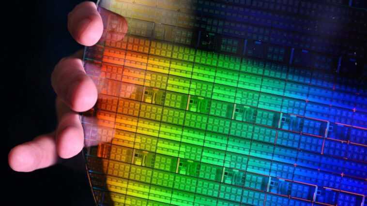 Une nouvelle recherche d'Intel trace la voie vers des conceptions de puces à un billion de transistors d'ici 2030 1 Une Nouvelle Recherche D'intel Trace La Voie Vers Des Conceptions