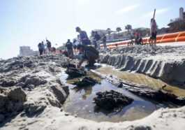"Voici ce qui est caché dans le sable": résolu le mystère de l'objet refait surface en Floride 64 "voici Ce Qui Est Caché Dans Le Sable": Résolu Le