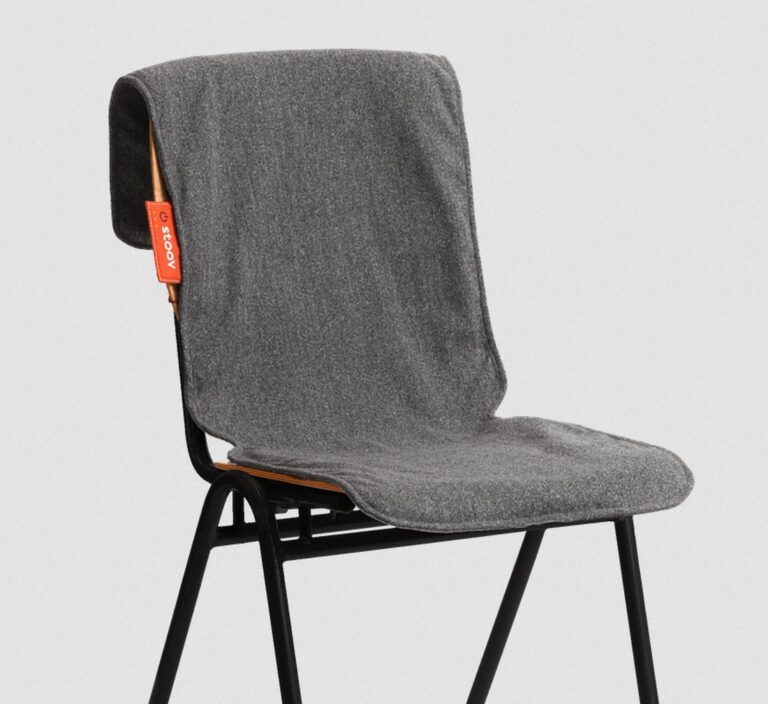 Couvertures électriques : moins chères que les radiateurs soufflants et les bouillottes 7 Des fabricants comme Stoov intègrent des piles rechargeables directement dans la couverture chauffante. (Photo: Stoov)