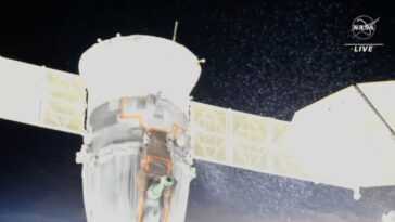 Problèmes sur l'ISS avec le vaisseau spatial russe Soyouz, la sortie dans l'espace annulée 6 Problèmes Sur L'iss Avec Le Vaisseau Spatial Russe Soyouz, La