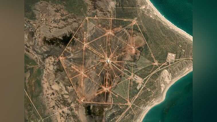 Quelle est cette énorme structure hexagonale en Australie visible depuis l'espace 1 Quelle Est Cette énorme Structure Hexagonale En Australie Visible Depuis