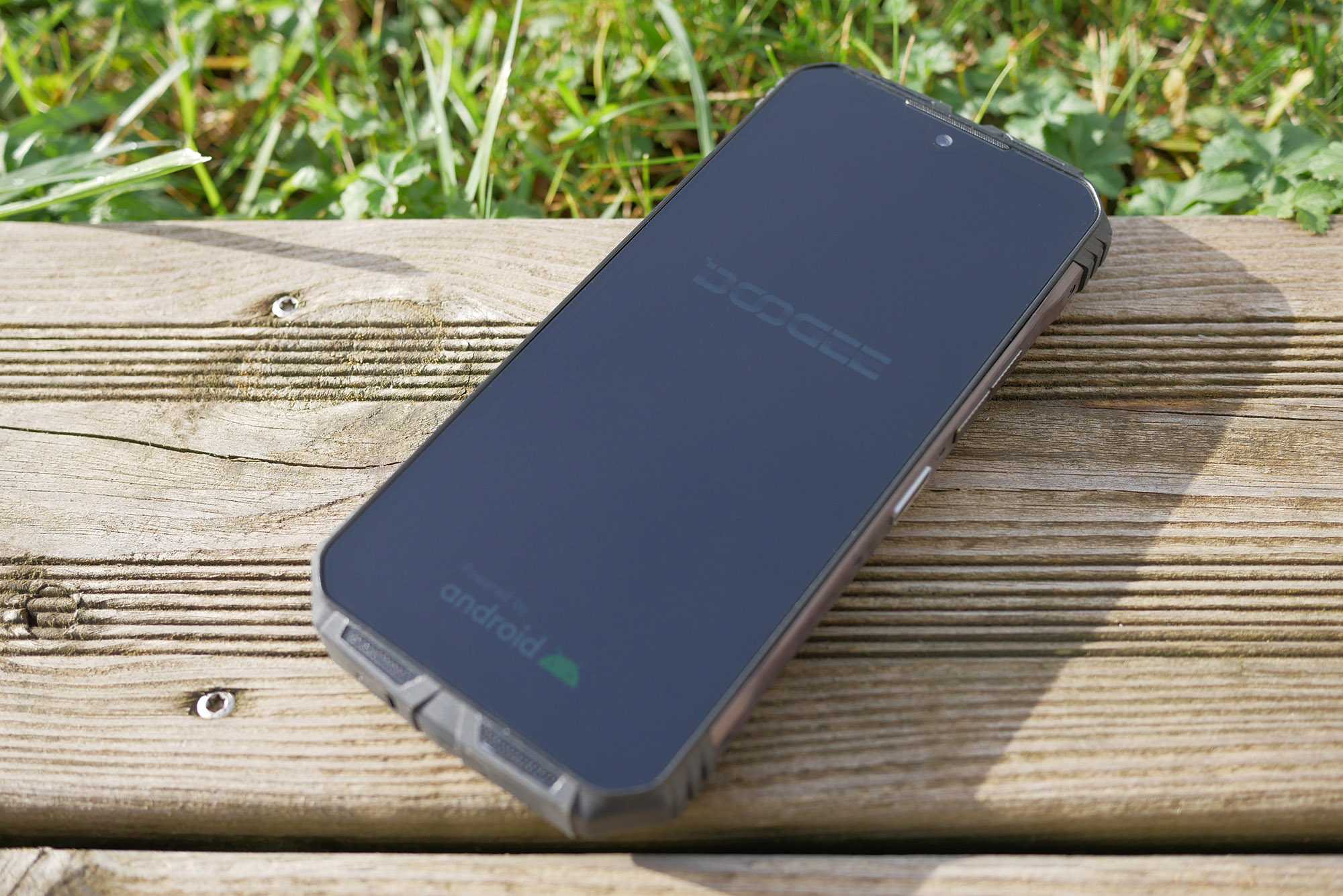 DOOGEE V30 en TEST: Le téléphone renforcé/incassable ESim ultra équipé 12 Doogee V30 Test Test Rugged Smartphone Solide (15)