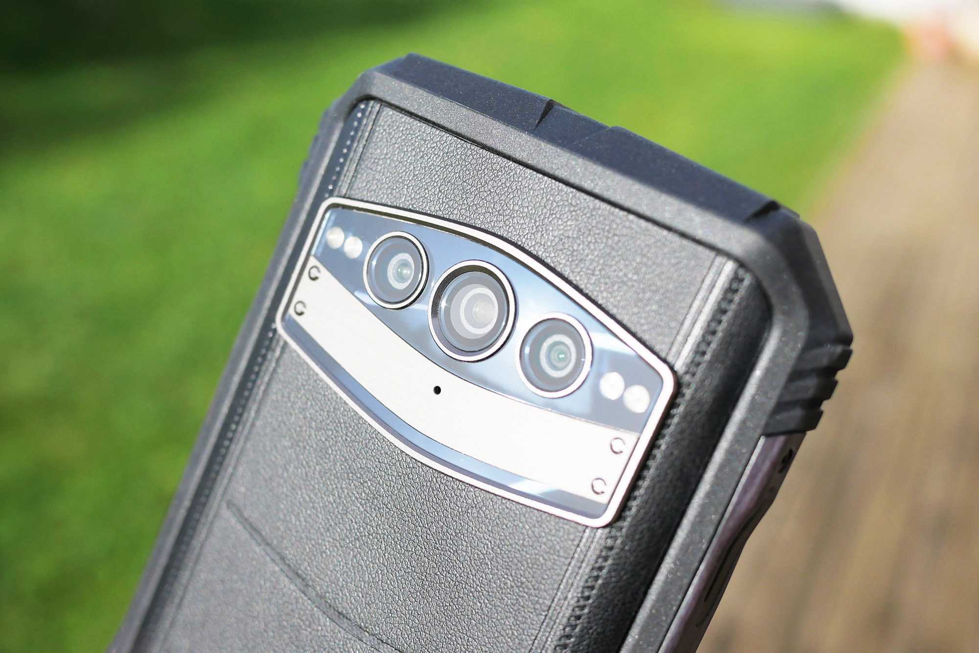 DOOGEE V30 en TEST: Le téléphone renforcé/incassable ESim ultra équipé 23 Doogee V30 Test Test Rugged Smartphone Solide (20)