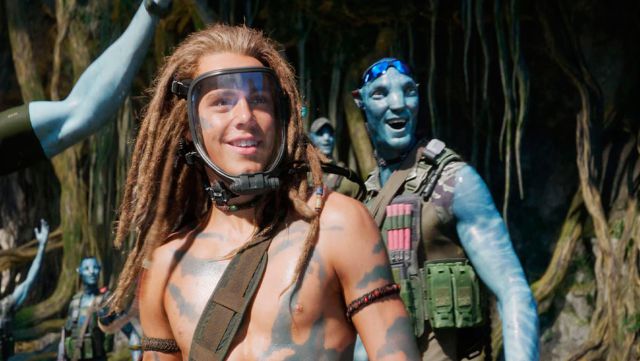 James Cameron justifie le tournage simultané d'Avatar 2, 3 et 4 : évitez 'l'effet Stranger Things' 2 James Cameron justifie le tournage simultané d'Avatar 2, 3 et 4 : évitez 'l'effet Stranger Things'