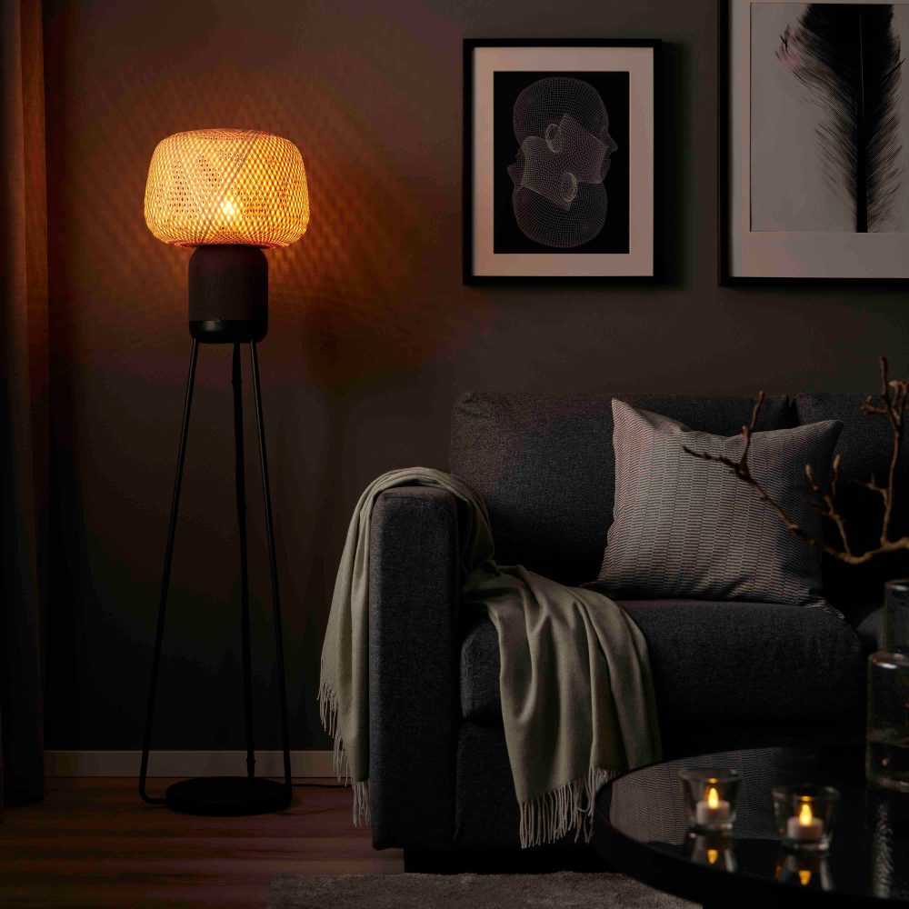 IKEA x Sonos SYMFONISK smart lamp/speaker levels up, literally, with a new elevated design La lampeenceinte intelligente IKEA x Sonos SYMFONISK seleve litteralement avec