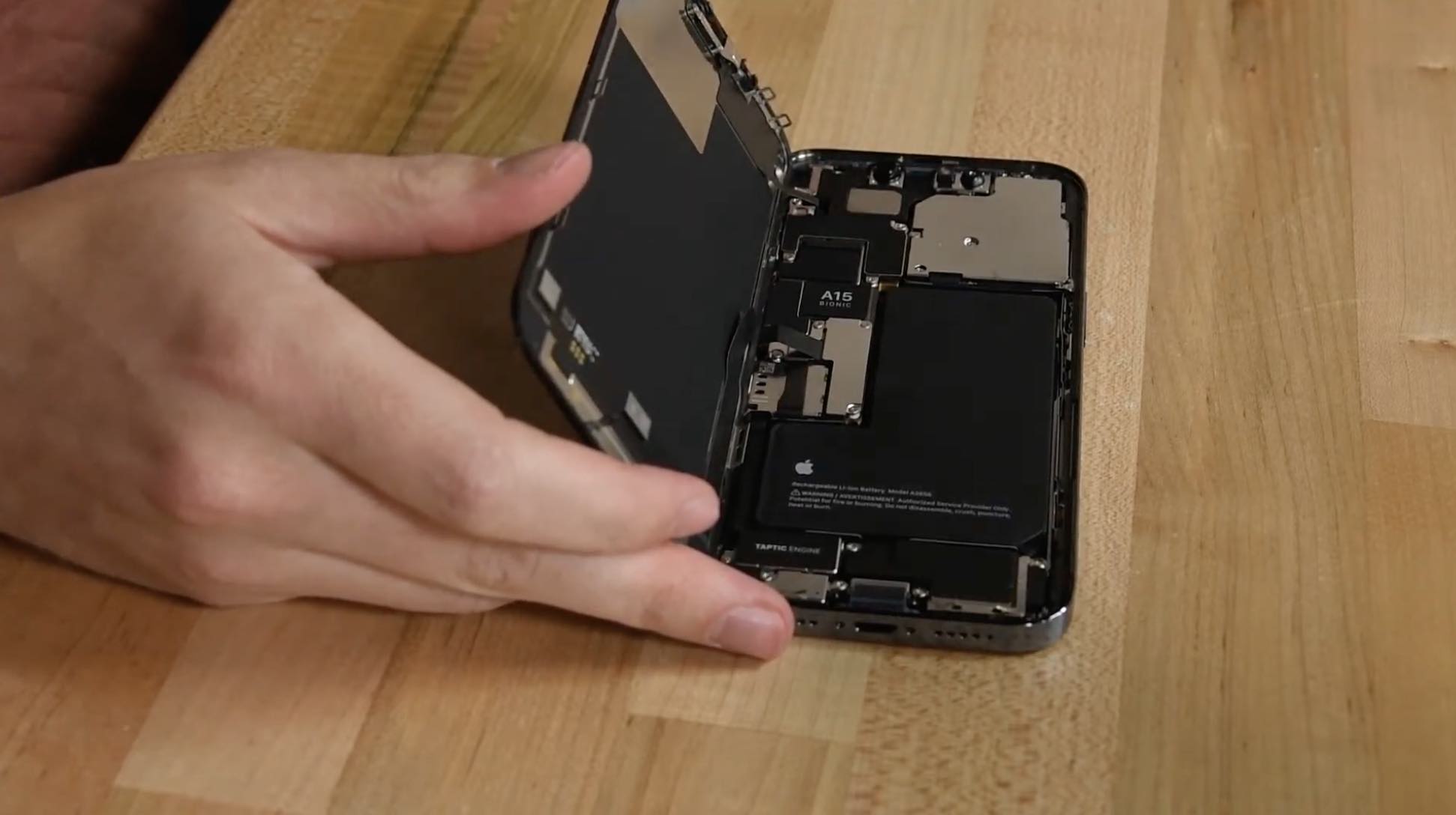 Liste de la RAM de l'iPhone : voici la quantité de mémoire dont dispose chaque modèle d'iPhone Liste RAM iPhone 1