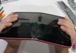 Regardez L'ipad D'apple De 10e Génération Soumis à Des Tests