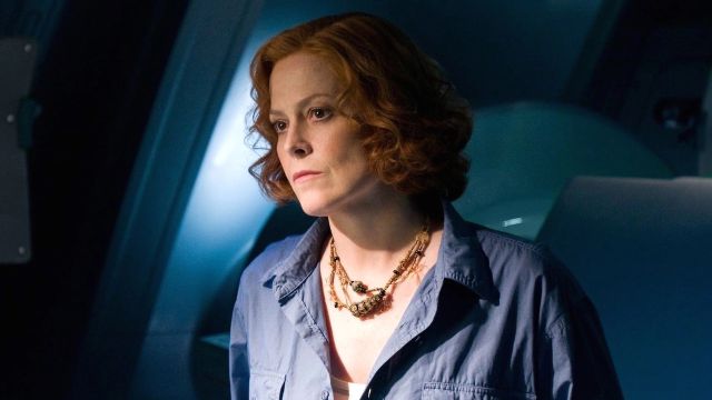 Sigourney Weaver est allée dans des classes de lycée pour se préparer à son rôle dans Avatar : The Water Sense 2 Avatar : le sens de l'eau