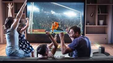 Le projecteur portable parfait pour regarder le Football partout 9 Xgimi Halo Plus Portable Projector Football