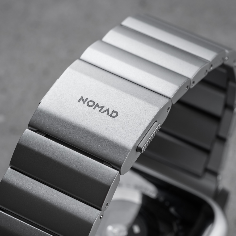 Nomad élargit la collection de bracelets Apple Watch avec deux styles de maillons en aluminium haut de gamme 7 1672860448 551 Nomad elargit la collection de bracelets Apple Watch avec