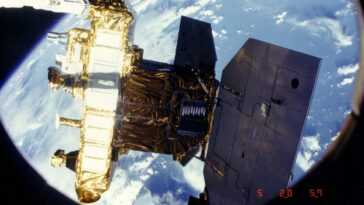 Satellite De La Nasa En Chute Incontrôlée Vers La Terre