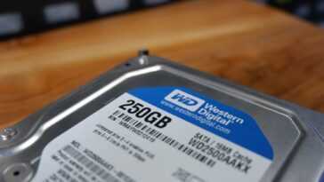 Les expéditions de disques durs ont diminué de près de moitié en 2022 20 Hard drive shipments nearly halved in 2022