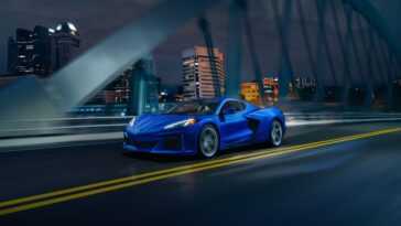 Chevrolet dévoile la E-Ray, la première Corvette hybride à traction intégrale 14 Chevrolet unveils the E-Ray, the first hybrid AWD Corvette