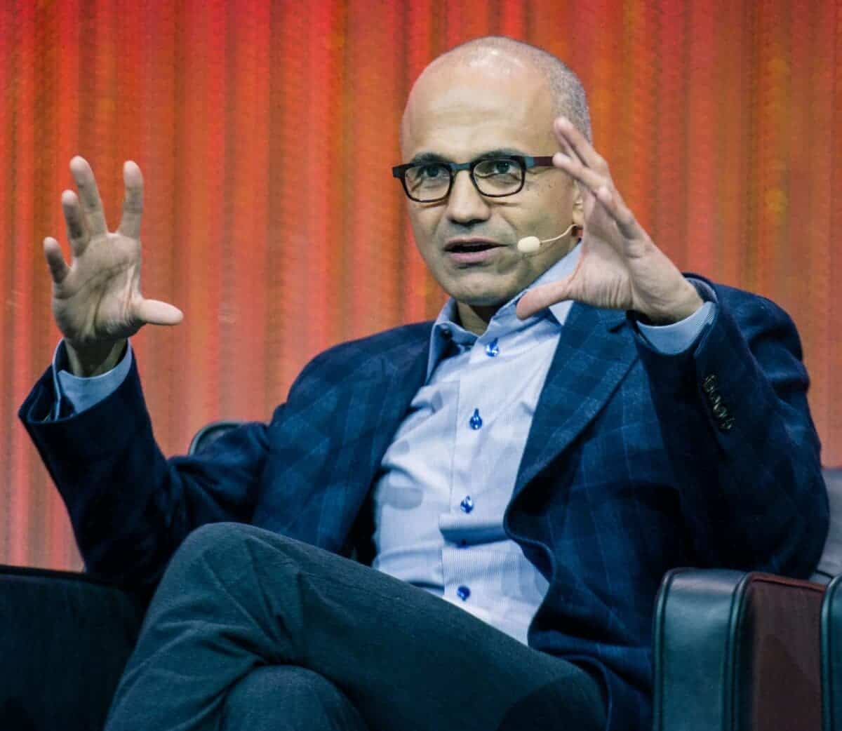 10 000 employés de Microsoft sont licenciés pour "nourrir" Nadella et d'autres cadres